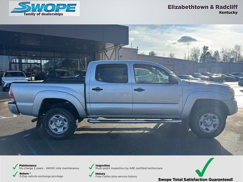 Used 2012 Toyota Tacoma PreRunner image 28