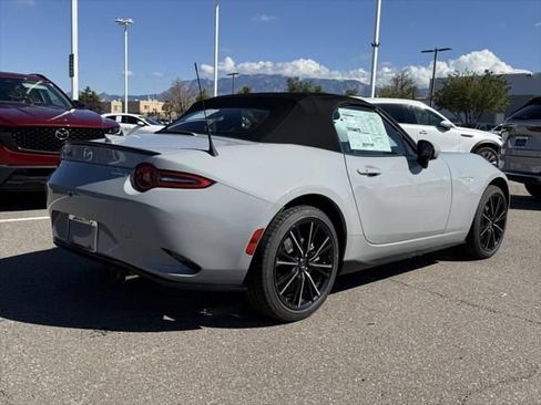 Used 2025 MAZDA MX-5 Miata Grand Touring w/ Appearance Package RWD image 5