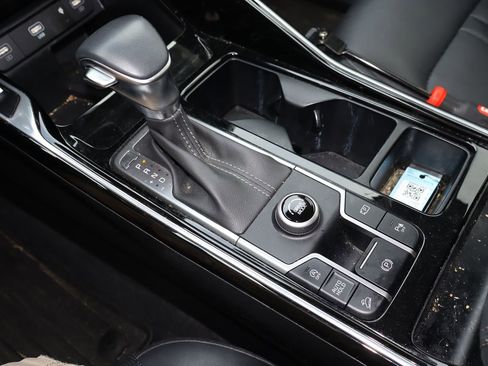 Used 2023 Kia Sorento SX FWD image 28