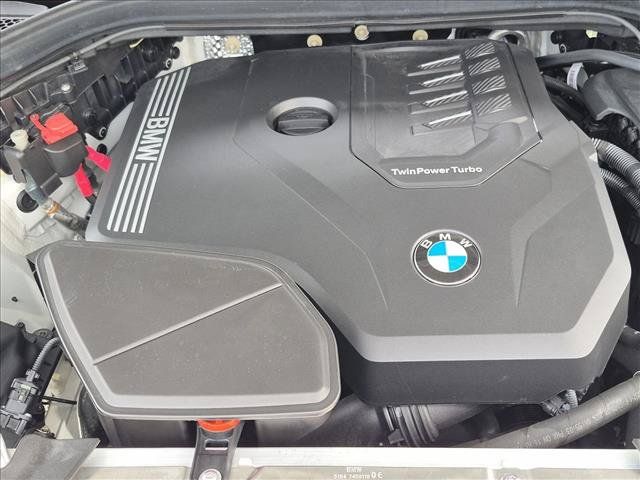 Used 2025 BMW X4 xDrive30i w/ M Sport Package AWD/4WD image 24