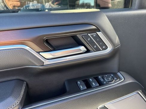 Used 2024 GMC Sierra 2500 Denali w/ Denali Reserve Package image 30