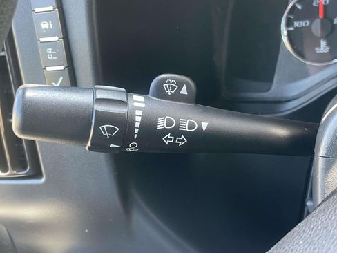 Used 2019 Chevrolet Express 2500 w/ Driver Convenience Package RWD image 18