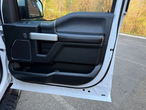 Used 2019 Ford F150 Lariat w/ Equipment Group 502A Luxury image 28