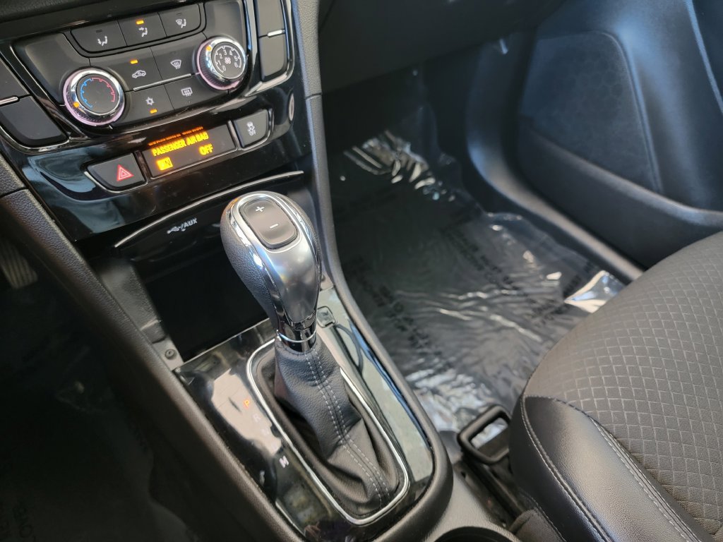 Used 2018 Buick Encore Preferred FWD image 17