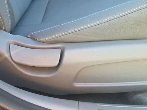 Used 2023 Hyundai Elantra SEL w/ Convenience Package image 40