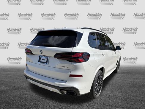 Used 2026 BMW X5 xDrive40i w/ M Sport Package image 9
