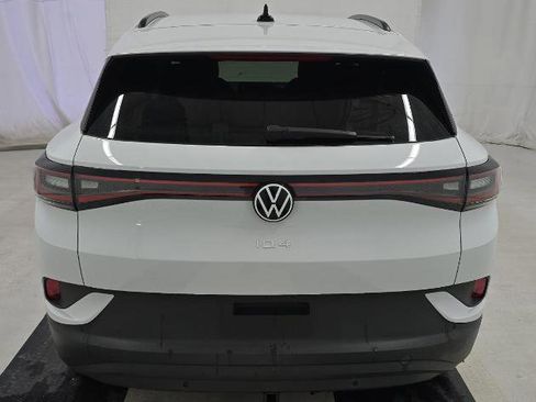 Used 2021 Volkswagen ID.4 Pro image 5