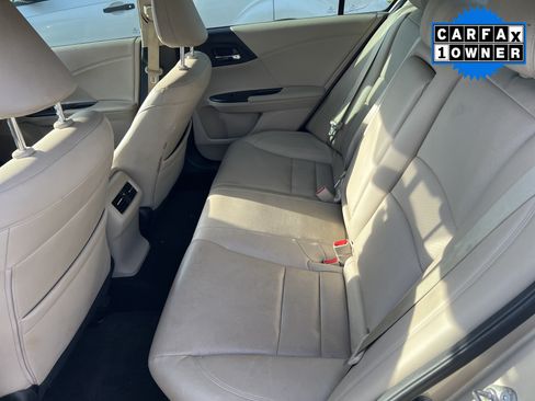 Used 2017 Honda Accord EX-L image 11