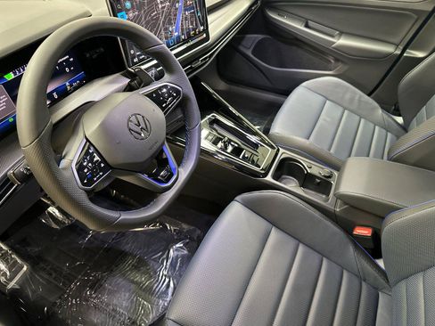 New 2026 Volkswagen Golf AWD/4WD image 9