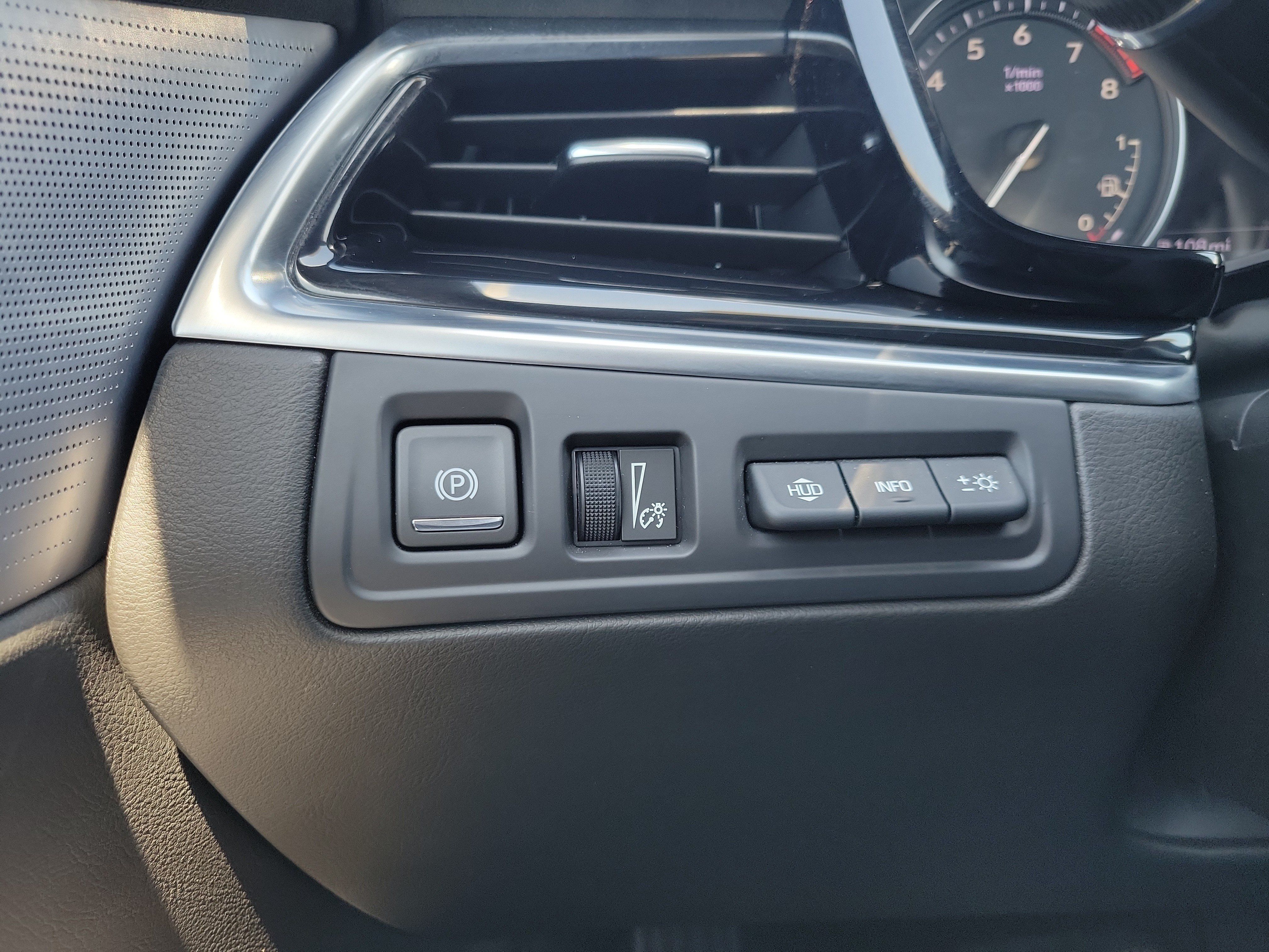 Certified 2025 Cadillac XT6 Premium Luxury w/ Platinum Package AWD/4WD image 27