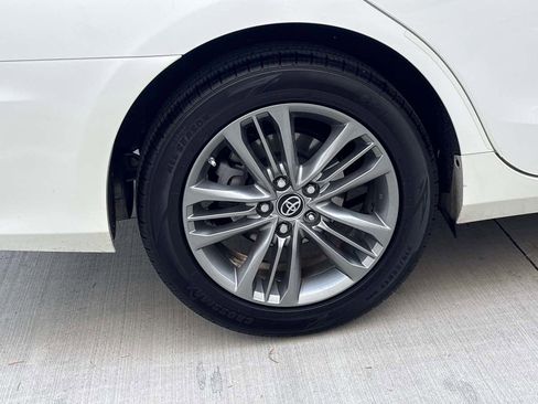 Used 2017 Toyota Camry SE FWD image 9