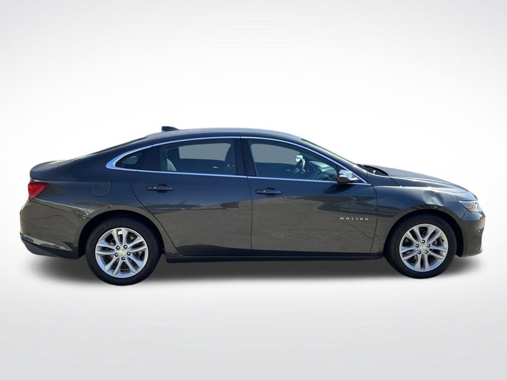 Used 2018 Chevrolet Malibu LT FWD image 5