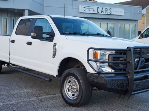 Used 2022 Ford F250 XL w/ Power Equipment Group AWD/4WD image 4