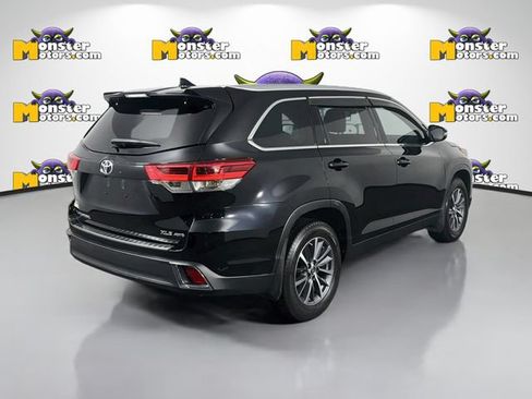 Used 2019 Toyota Highlander XLE AWD/4WD image 5
