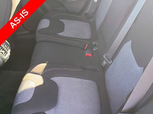 Used 2016 Jeep Cherokee Sport w/ Cold Weather Group FWD image 17