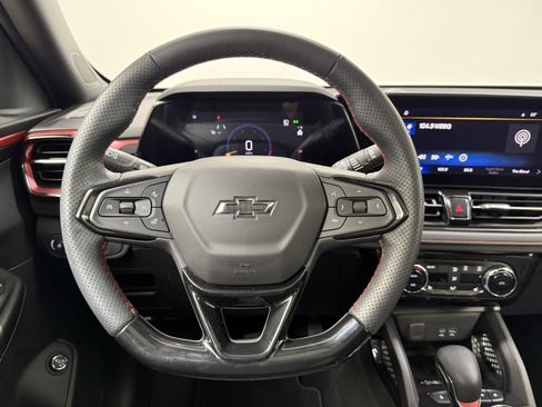 Used 2024 Chevrolet TrailBlazer RS w/ Convenience Package image 22