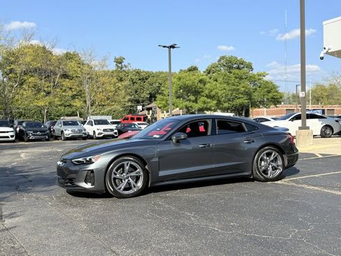 Used 2023 Audi e-tron GT Prestige w/ Prestige Package image 3