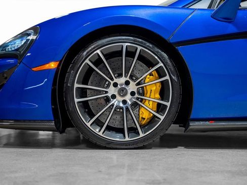 Used 2017 McLaren 570S Coupe image 31