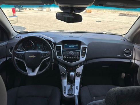 Used 2013 Chevrolet Cruze LT image 19