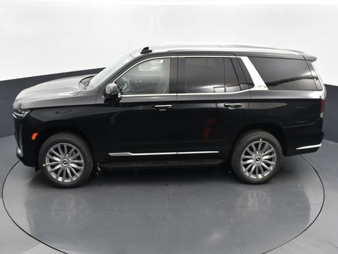 New 2024 Cadillac Escalade Premium Luxury image 24