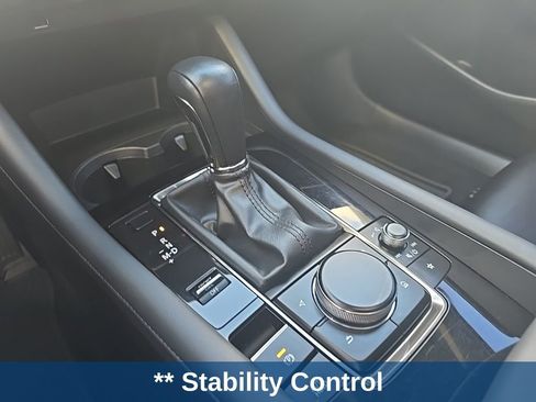Used 2021 MAZDA MAZDA3 s image 23