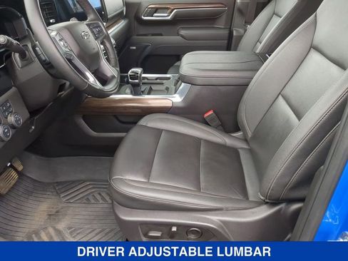 Used 2025 Chevrolet Silverado 1500 LT Trail Boss w/ LT Trail Boss Premium Package AWD/4WD image 17