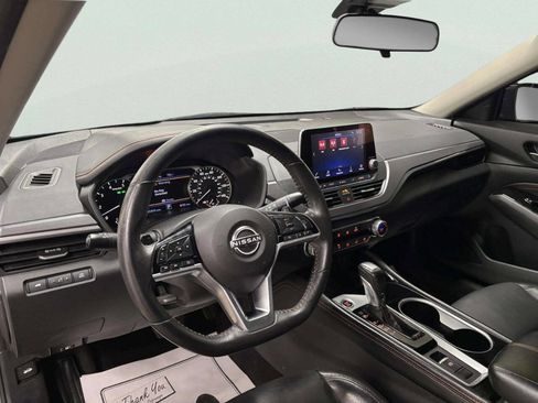 Used 2023 Nissan Altima 2.5 SR AWD/4WD image 13