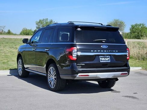 Used 2024 Ford Expedition Limited AWD/4WD image 5