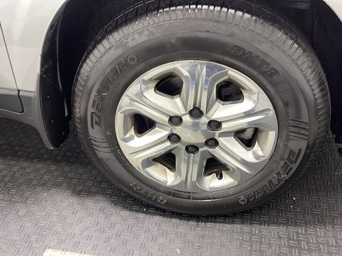 Used 2014 Chevrolet Traverse LS FWD image 21
