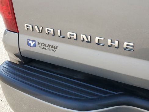 Used 2007 Chevrolet Avalanche LT AWD/4WD image 28