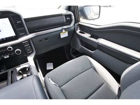 Certified 2024 Ford F150 XLT w/ Mobile Office Package RWD image 13