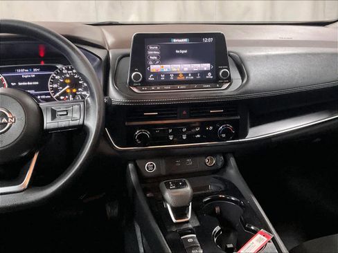 Certified 2023 Nissan Rogue S image 18