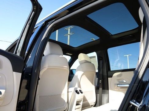 New 2026 Mercedes-Benz GLB 250 image 26