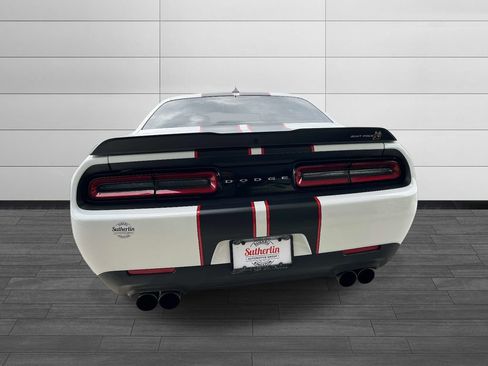 Used 2022 Dodge Challenger R/T Scat Pack RWD image 4