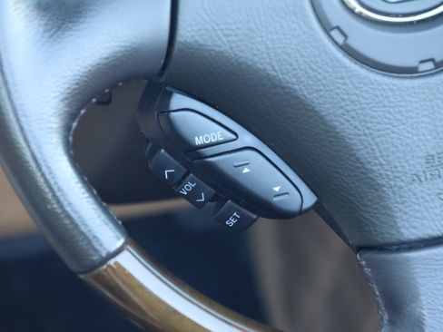 Used 2009 Lexus SC 430 Convertible w/ Preferred Accessory Pkg RWD image 19