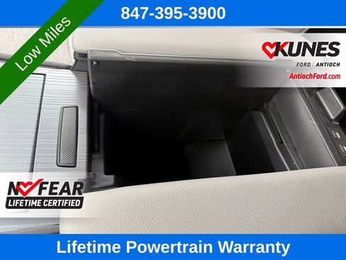 Used 2025 Toyota Sienna LE image 46