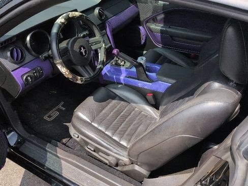 Used 2008 Ford Mustang GT RWD image 9