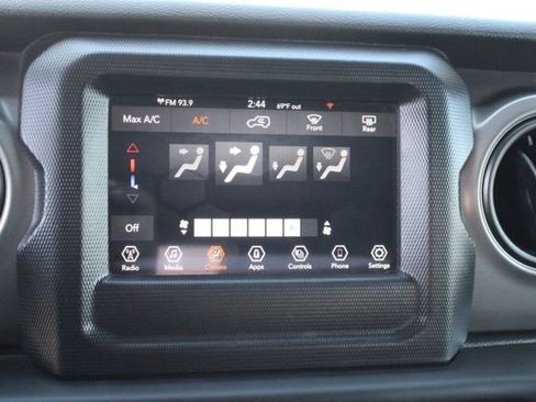 Used 2023 Jeep Wrangler Sport S image 22