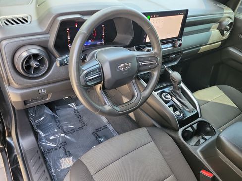 Used 2023 Chevrolet Colorado Trail Boss w/ Technology Package AWD/4WD image 20