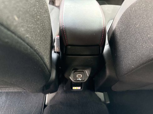 Used 2020 Jeep Renegade Trailhawk w/ Cold Weather Group AWD/4WD image 17