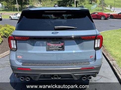 Used 2025 Ford Explorer ST AWD/4WD image 15