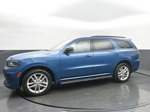 Used 2025 Dodge Durango GT AWD/4WD image 2