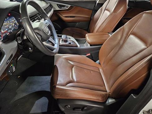 Used 2019 Audi Q7 2.0T Premium Plus w/ Premium Plus Package image 17
