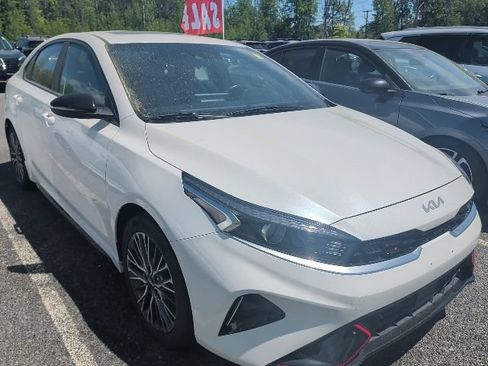 Used 2023 Kia Forte GT-Line w/ GT-Line Premium Package FWD image 3