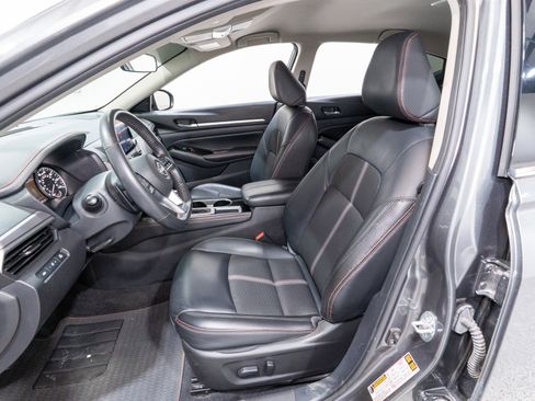 Used 2024 Nissan Altima 2.5 SR FWD image 15