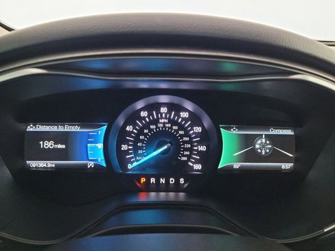 Used 2019 Ford Fusion SE FWD image 23