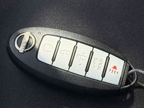 Used 2025 Nissan Altima 2.5 SV FWD image 25