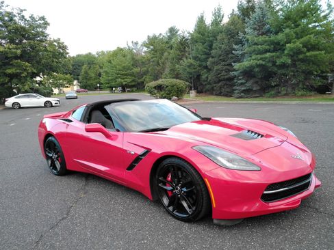 Used 2014 Chevrolet Corvette Stingray Coupe w/ 2LT Preferred Equipment Group RWD image 2