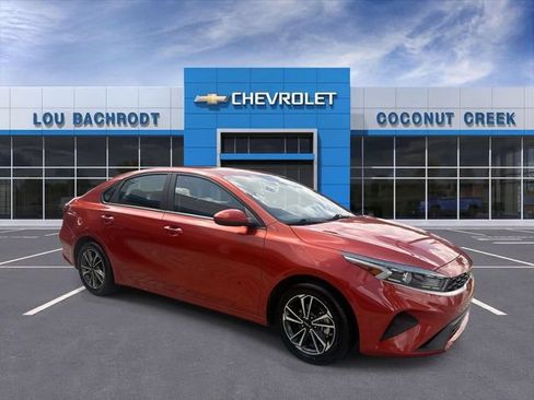 Used 2024 Kia Forte LXS FWD image 2