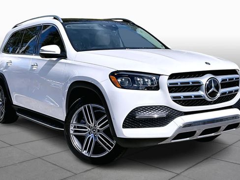 Used 2021 Mercedes-Benz GLS 450 4MATIC image 2